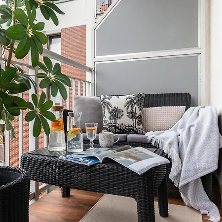 Ts New Town Comfy & Roomy Apartment *